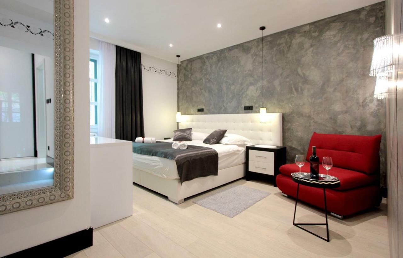 Well Of Life Luxury Rooms Split Extérieur photo